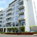 L\'Eau Bleue Boracay Condotel